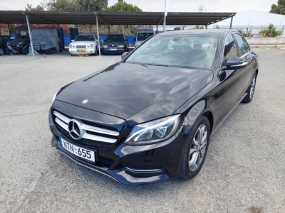 MERCEDES C220CDI NTN665  BLACK