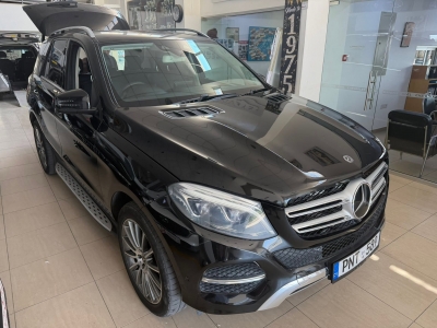 MERCEDES GLE350D  PNT589  BLACK
