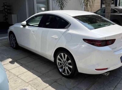MAZDA 3 2021 PAY437  WHITE