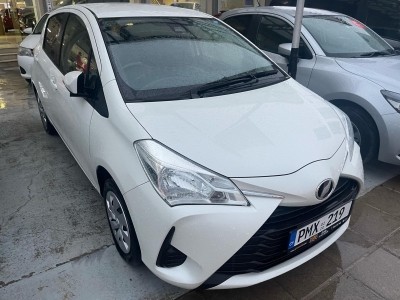 TOYOTA VITZ  2020  AUTO  PMX