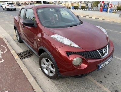 NISSAN JUKE LAN RED