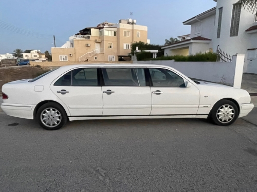 MERCEDES 6DR  KRJ146  WHITE