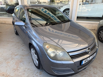 OPEL ASTRA  KKJ196  GRAY
