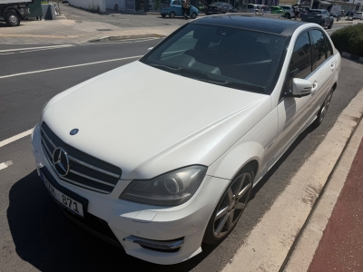 MERCEDES C250 2011 WHITE MZM871