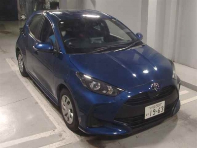 TOYOTA YARIS 2022 BLUE