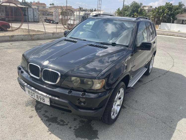 BMW X5  KQT 2002