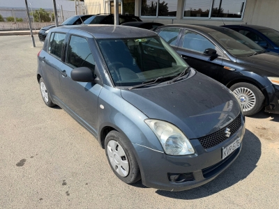 SUZUKU SWIFT KVR676